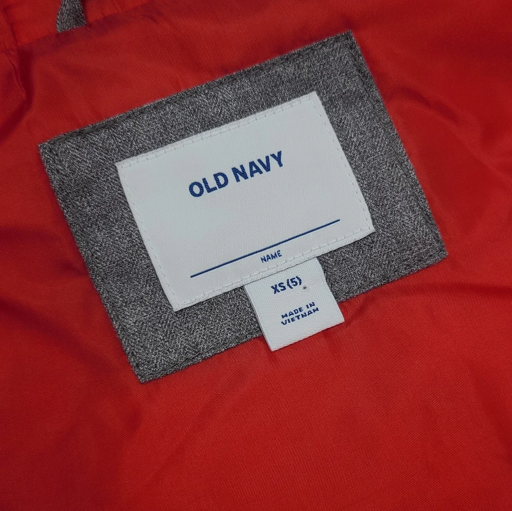 NEW Old Navy boys' hooded gray puffer vest size 5
